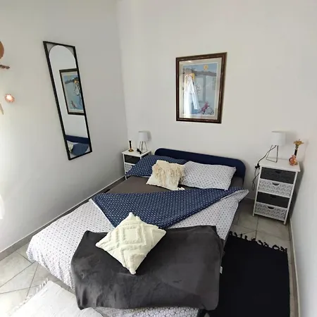 Santorini By Jasna Apartman Vir